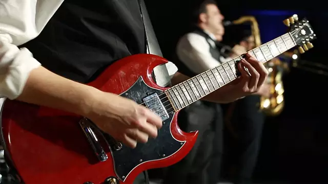 Live Music & Bands: Soular 17