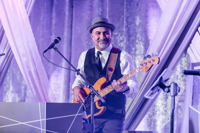 Live Music & Bands: Soular 12