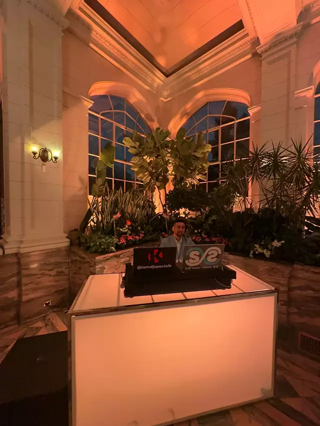 Disc Jockey's / DJs: Sound By Science 12