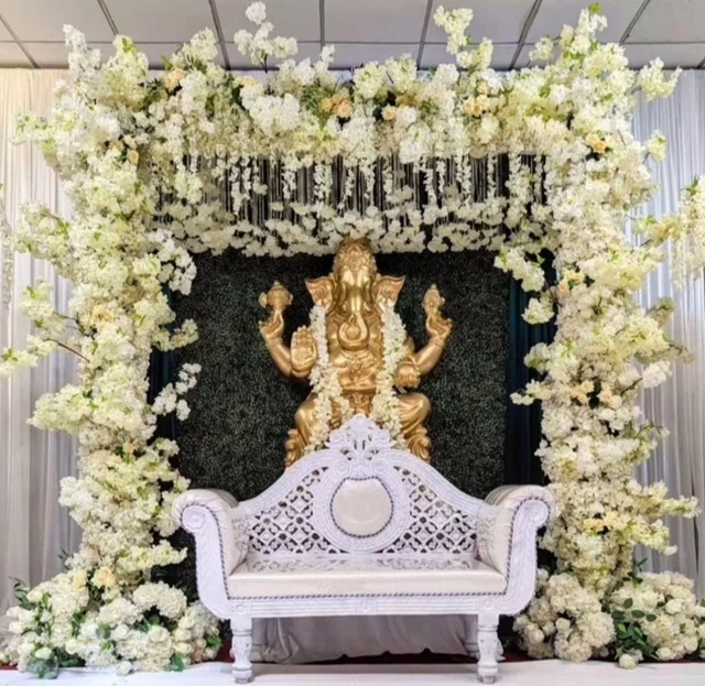 Event Décor: Source Wedding and Events 22