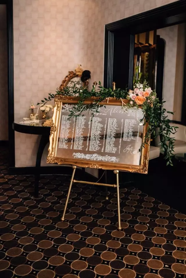 Event Rentals: Southern Charm Vintage Rentals 5