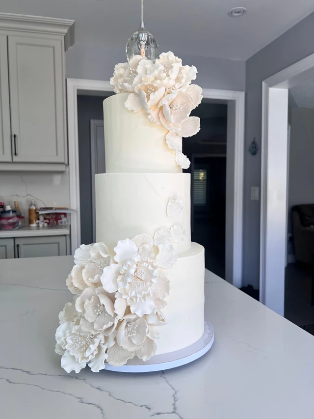 Wedding Cakes: Sprinkled by M 5