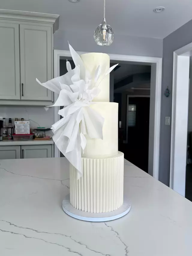 Wedding Cakes: Sprinkled by M 2