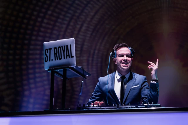 St. Royal Entertainment |Toronto Wedding Band | DJ