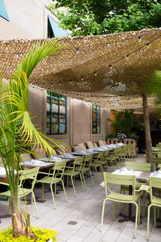 Restaurants: StockTC 26