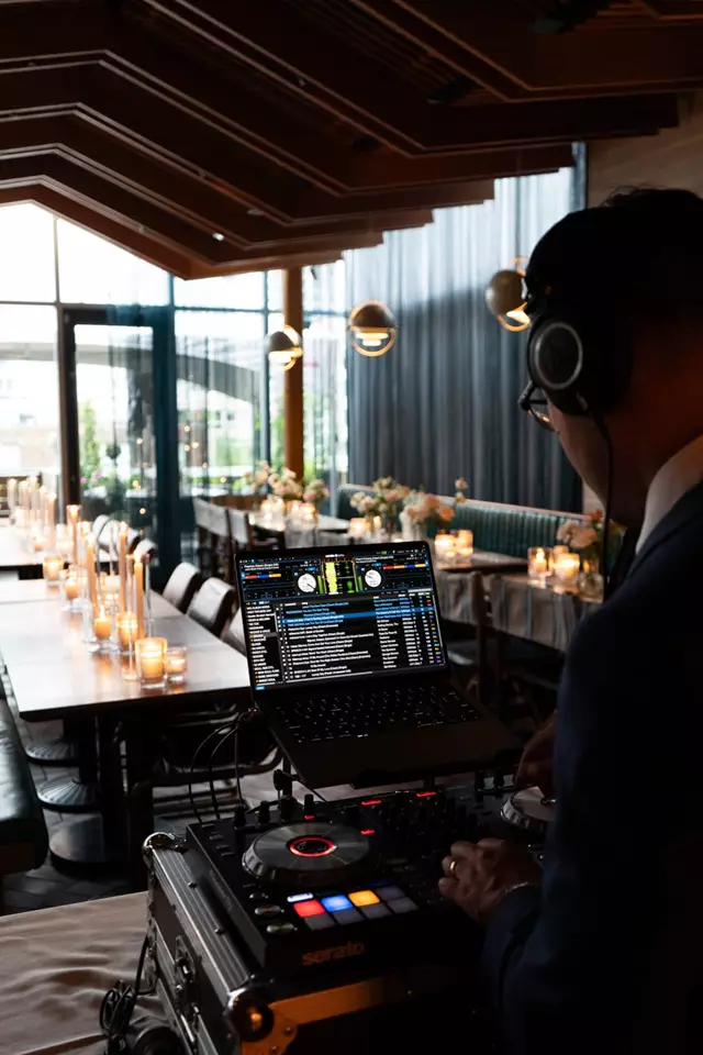 Restaurants: StockTC 17