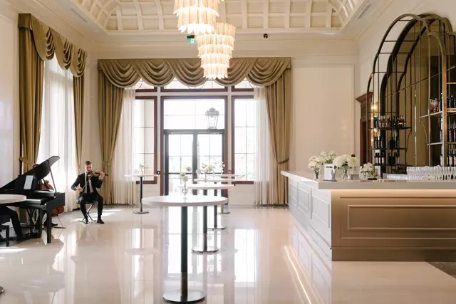 Wineries: Stone Eagle Winery 13