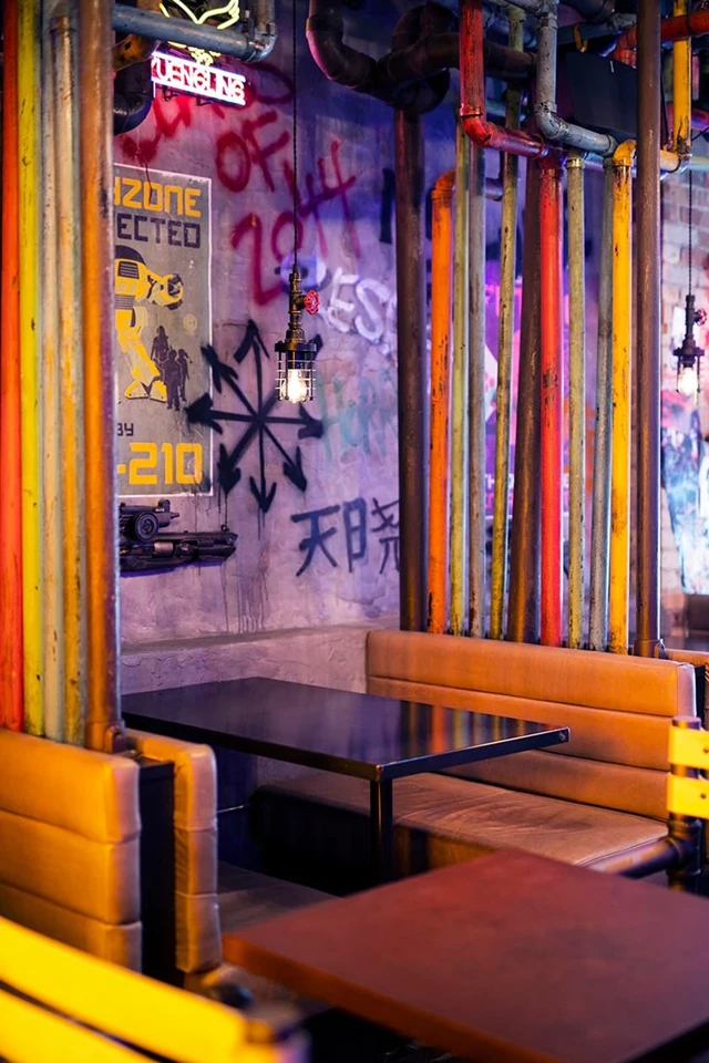 Restaurants: Storm Crow Manor 17