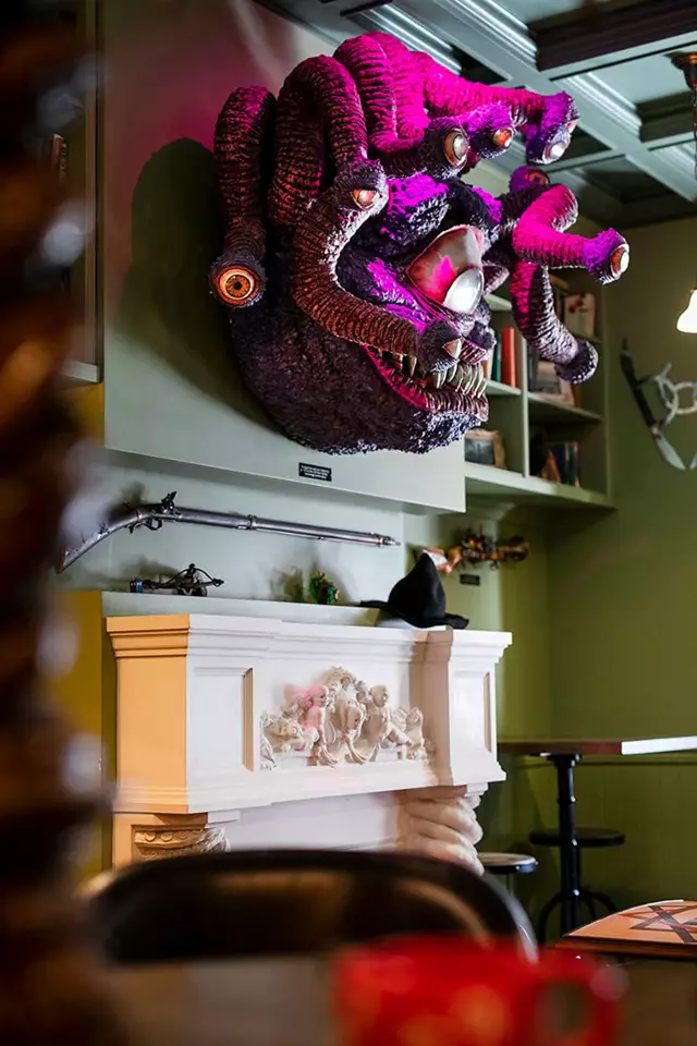 Restaurants: Storm Crow Manor 15