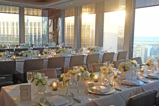 Restaurants: Stratus Restaurant 6