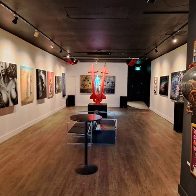 Galleries/Museums: Super Wonder Gallery 1