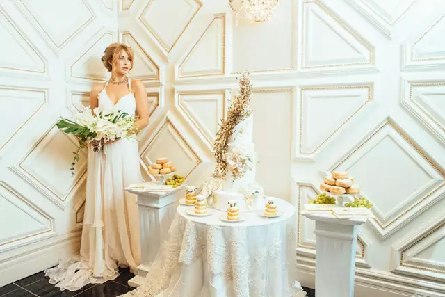 Wedding Cakes: Sweet Regards 1