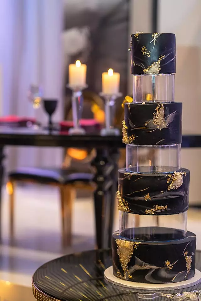 Wedding Cakes: Sweet Selena's Desserts 1