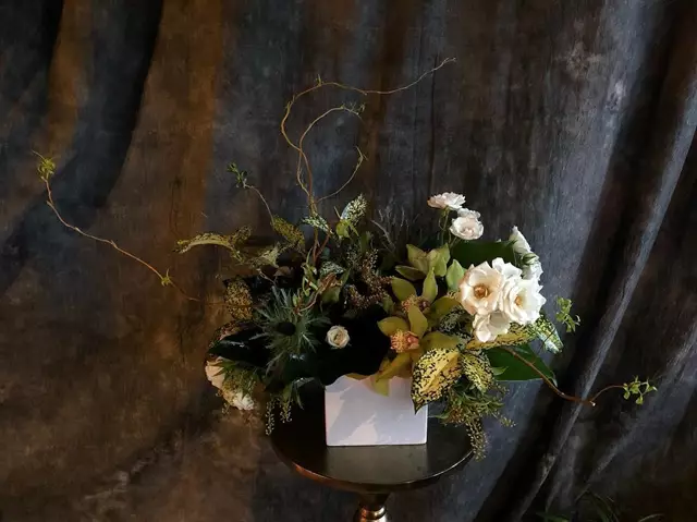 Florists: Sweetpea's 5