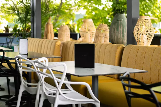 Restaurants: Taps Public House 13