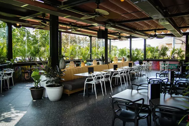 Restaurants: Taps Public House 9