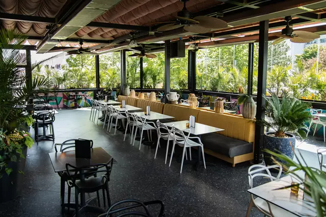 Restaurants: Taps Public House 7