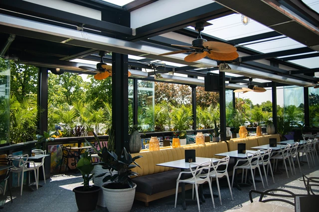 Restaurants: Taps Public House 2