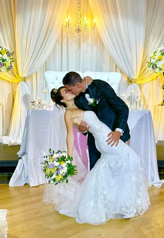 Disc Jockey's / DJs: Taurus Entertainment 17