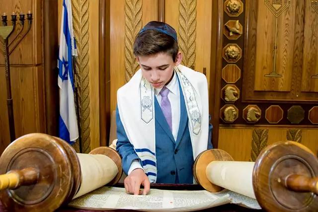 Photographers: The Art of Weddings 4