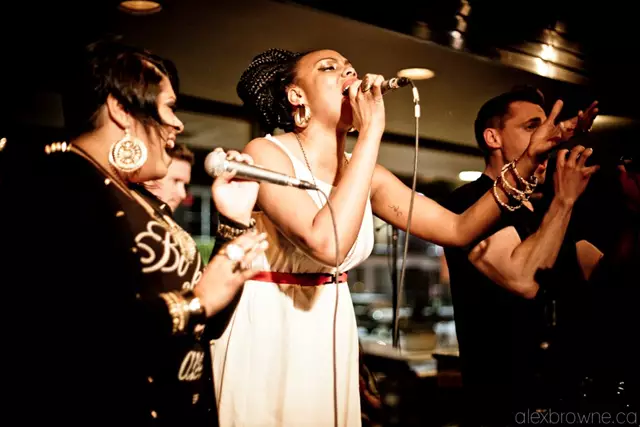 Live Music & Bands: The Digs 10