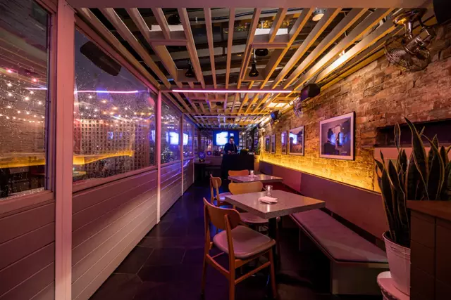 Hotels: The Drake Hotel 20