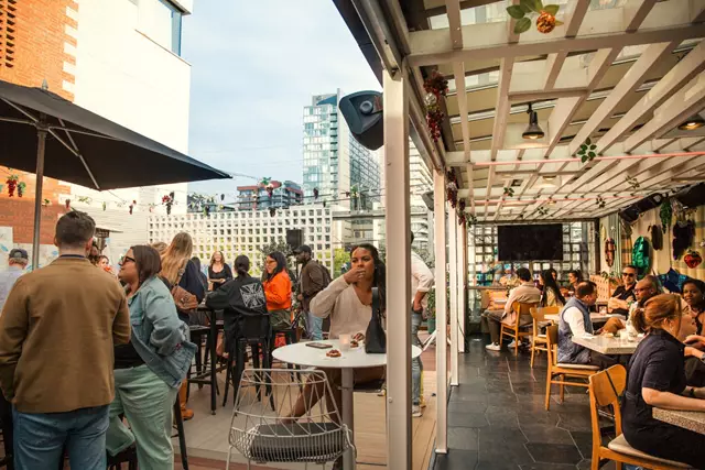 Hotels: The Drake Hotel 17