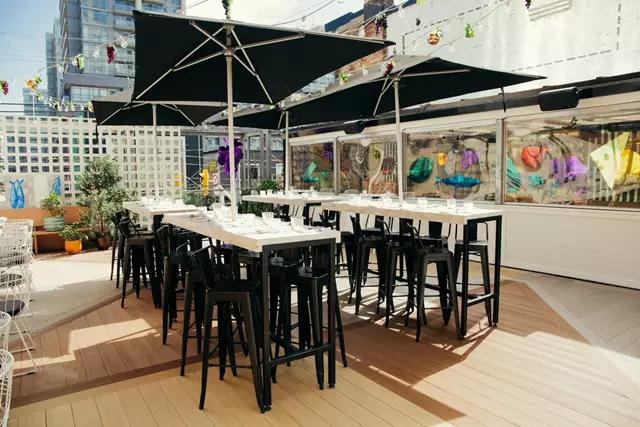 Hotels: The Drake Hotel 16