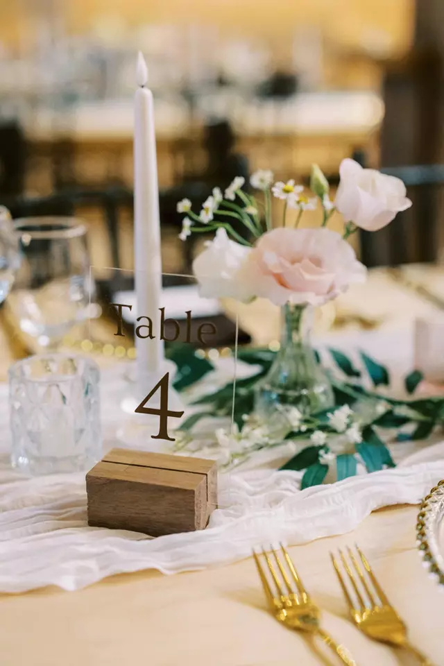 Barn Venues: The Fieldstone Barn 11