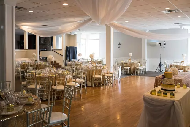 Mansions/Houses: The Glen 3