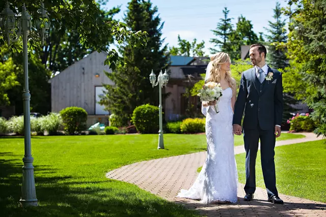 Mansions/Houses: The Glen 20