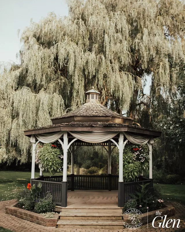 Mansions/Houses: The Glen 2