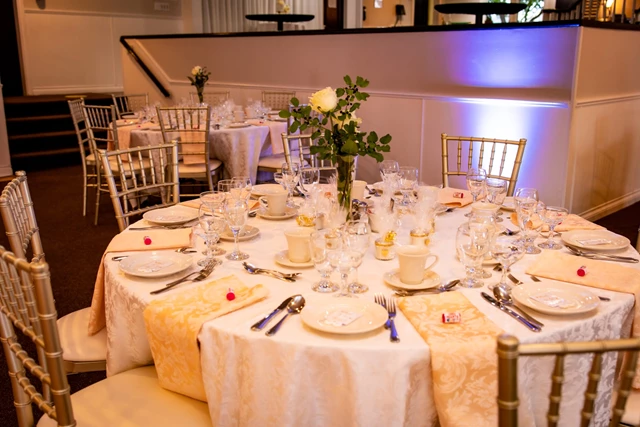 Mansions/Houses: The Glen 9