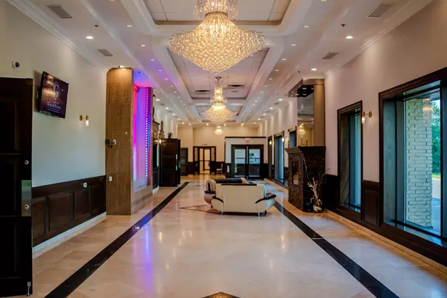 Banquet Halls: The Guelph Estate Convention Center and Banquet Hall 4