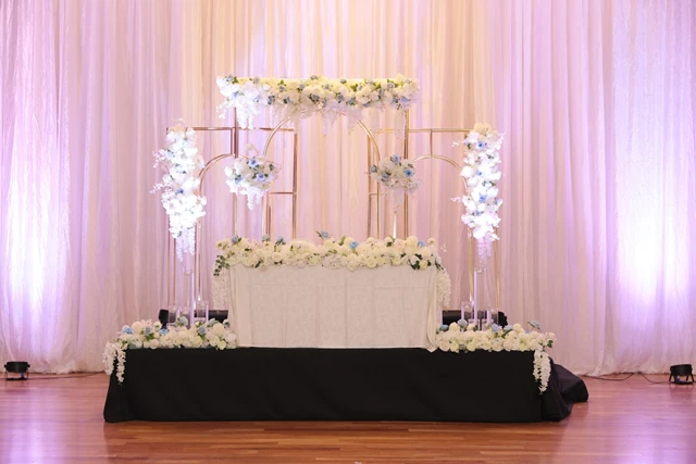 The Hallcrown, North York