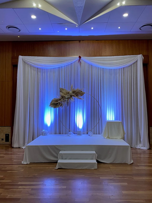 Banquet Halls: The Hallcrown 6