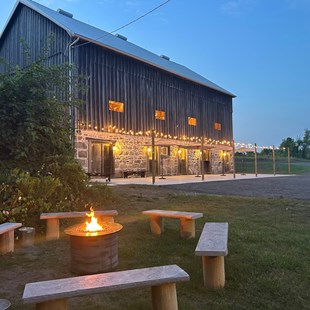 The Hummingbird Barn Venue