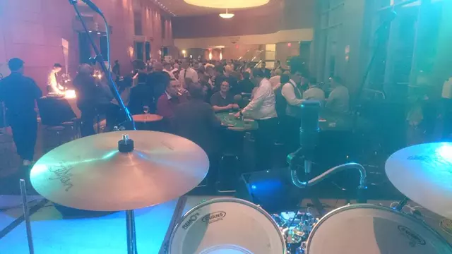 Live Music & Bands: The Jade Monkeys 20