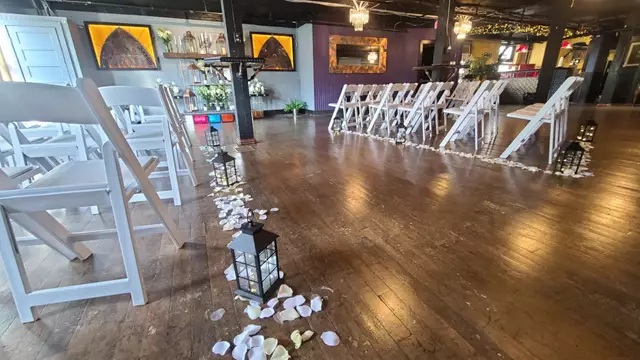 Special Event Venues: The Lodge On Queen 5