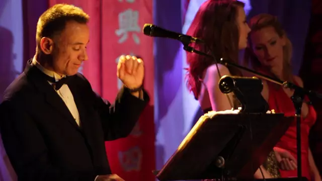 Live Music & Bands: The Michael Vieira Band 17