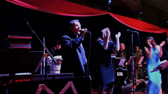 Live Music & Bands: The Michael Vieira Band 15