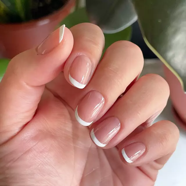 Hair & Makeup: The Nail and Champagne Bar 1