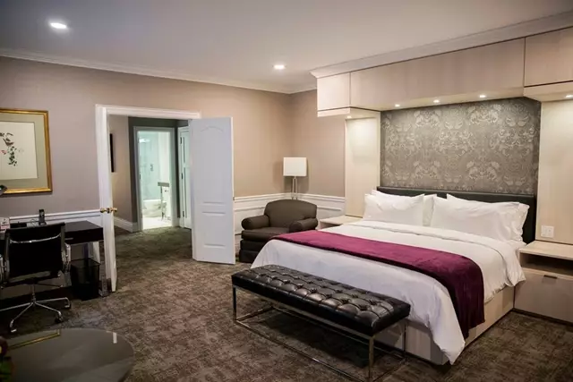 Historic Venues: The National Club 24