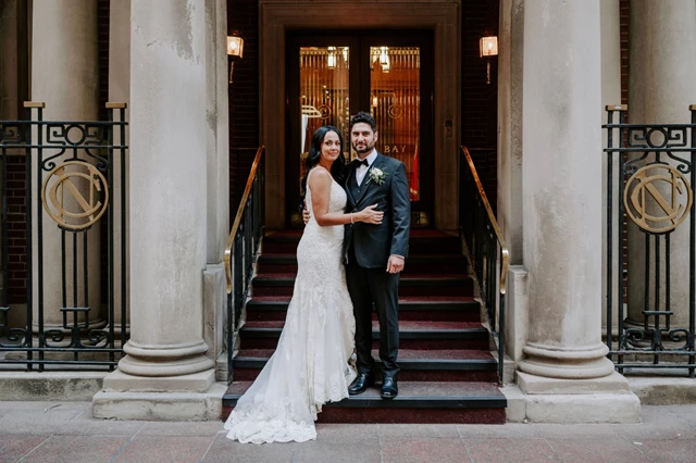 Beautiful and timeless entrance shoot