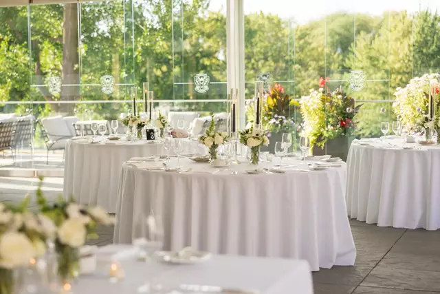 Golf & Country Clubs: The Oakdale Golf and Country Club 10