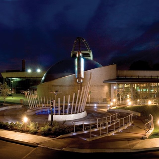 Galleries/Museums: The Ontario Science Centre 1