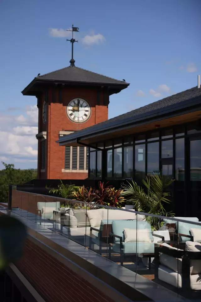 Hotels: The Postmark Hotel 21