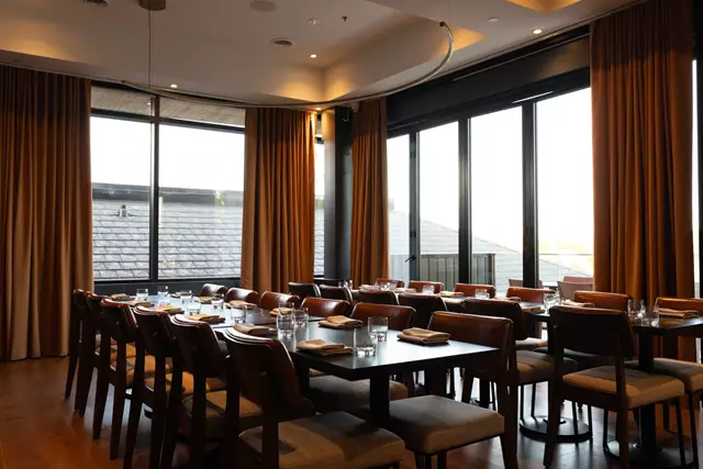 Hotels: The Postmark Hotel 17