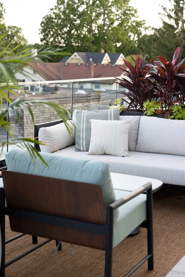 Hotels: The Postmark Hotel 9