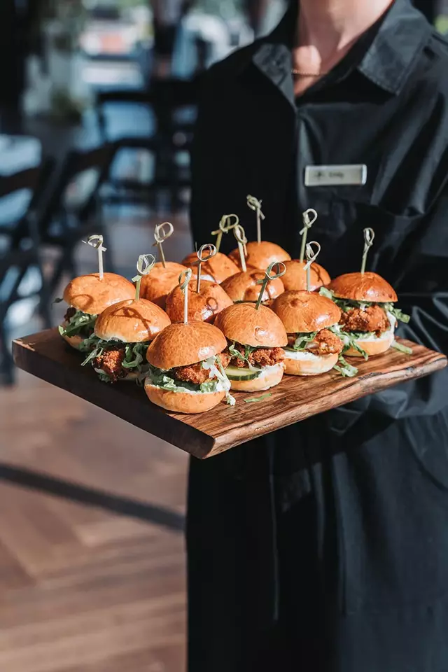 Hotels: The Postmark Hotel 10